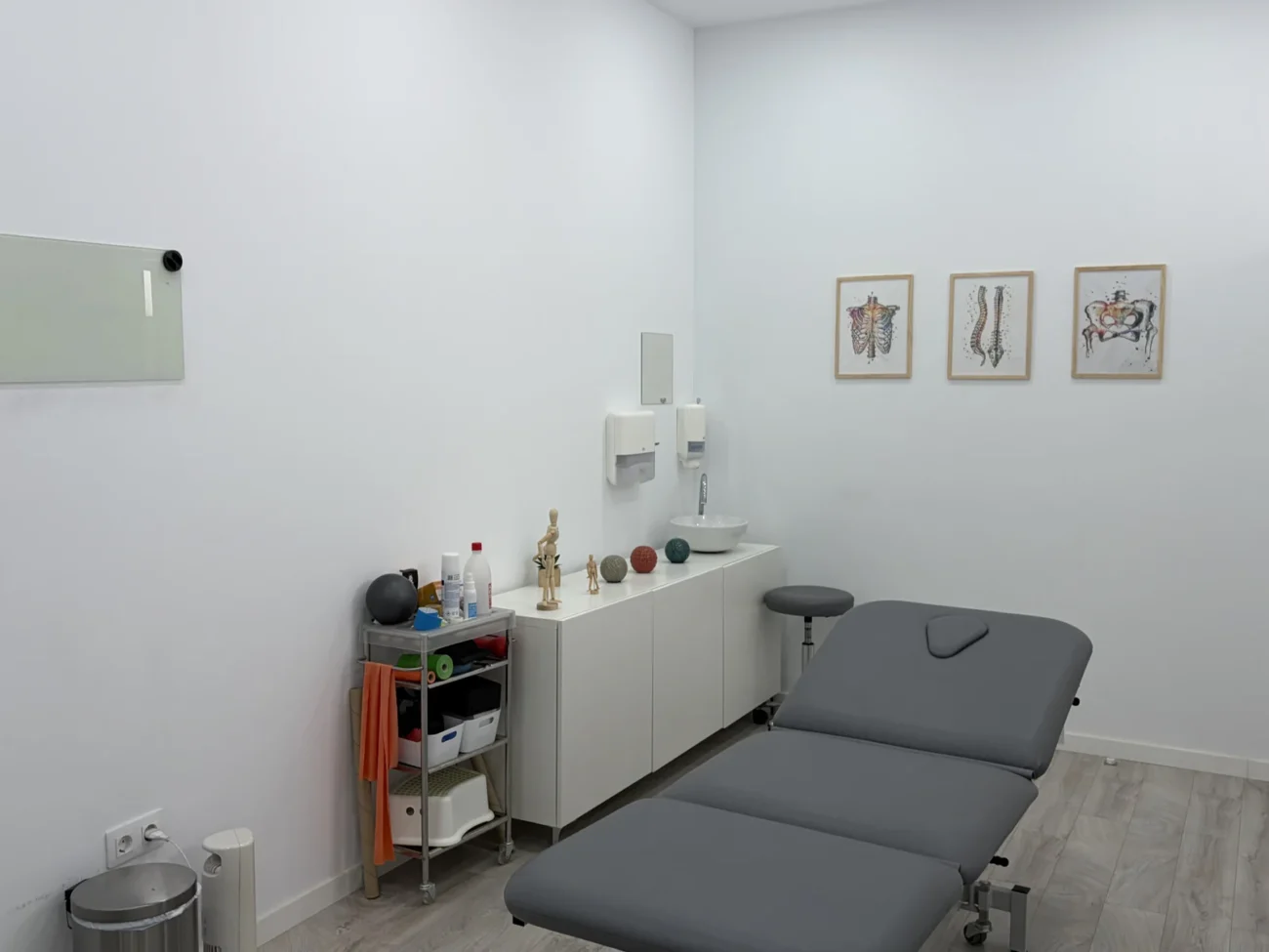 Sala de tratamiento de Therapeia24 en La Laguna